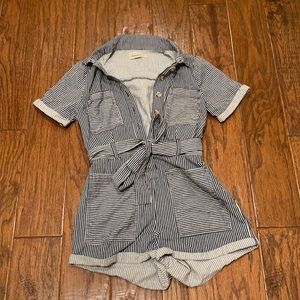 URBAN OUTFITTERS/ DENIM/ JUMPER